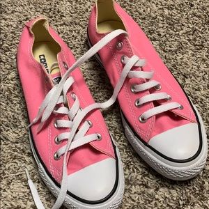 Women’s converse